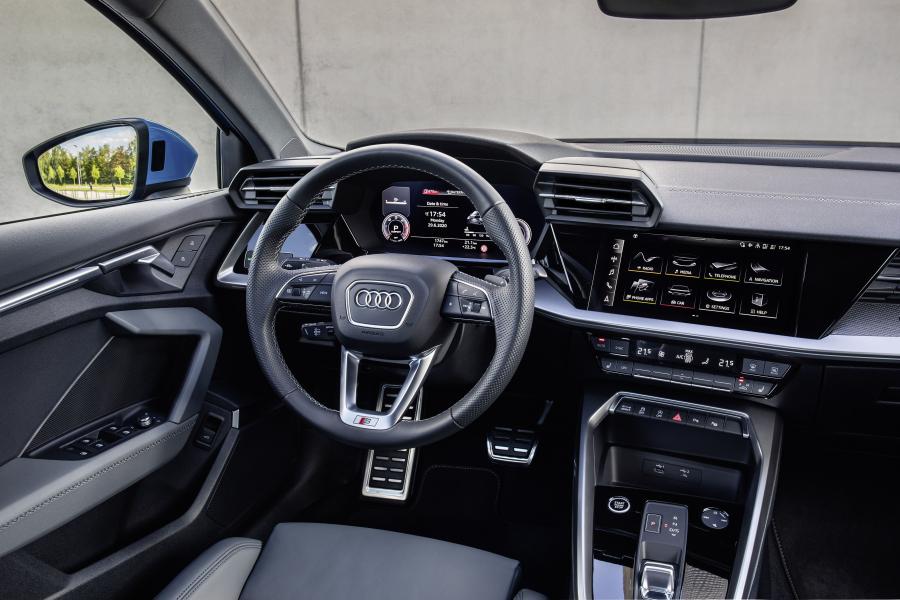 Торпедо Audi A3 Sedan 35 TDI S-Line 2020 года  (WW) (фото 28 из 42)